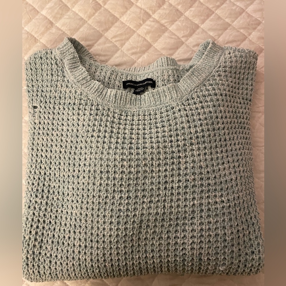 American Eagle light blue distressed chenille knit sweater in size medium.